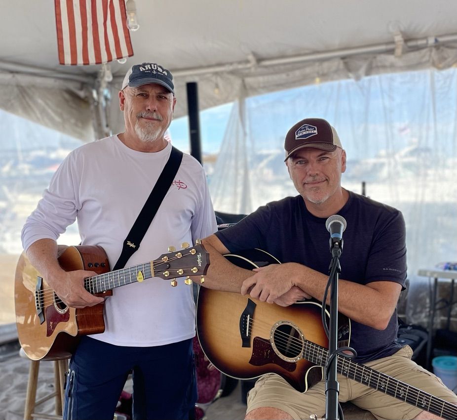 Finn and Zaff, acoustic duo portrait